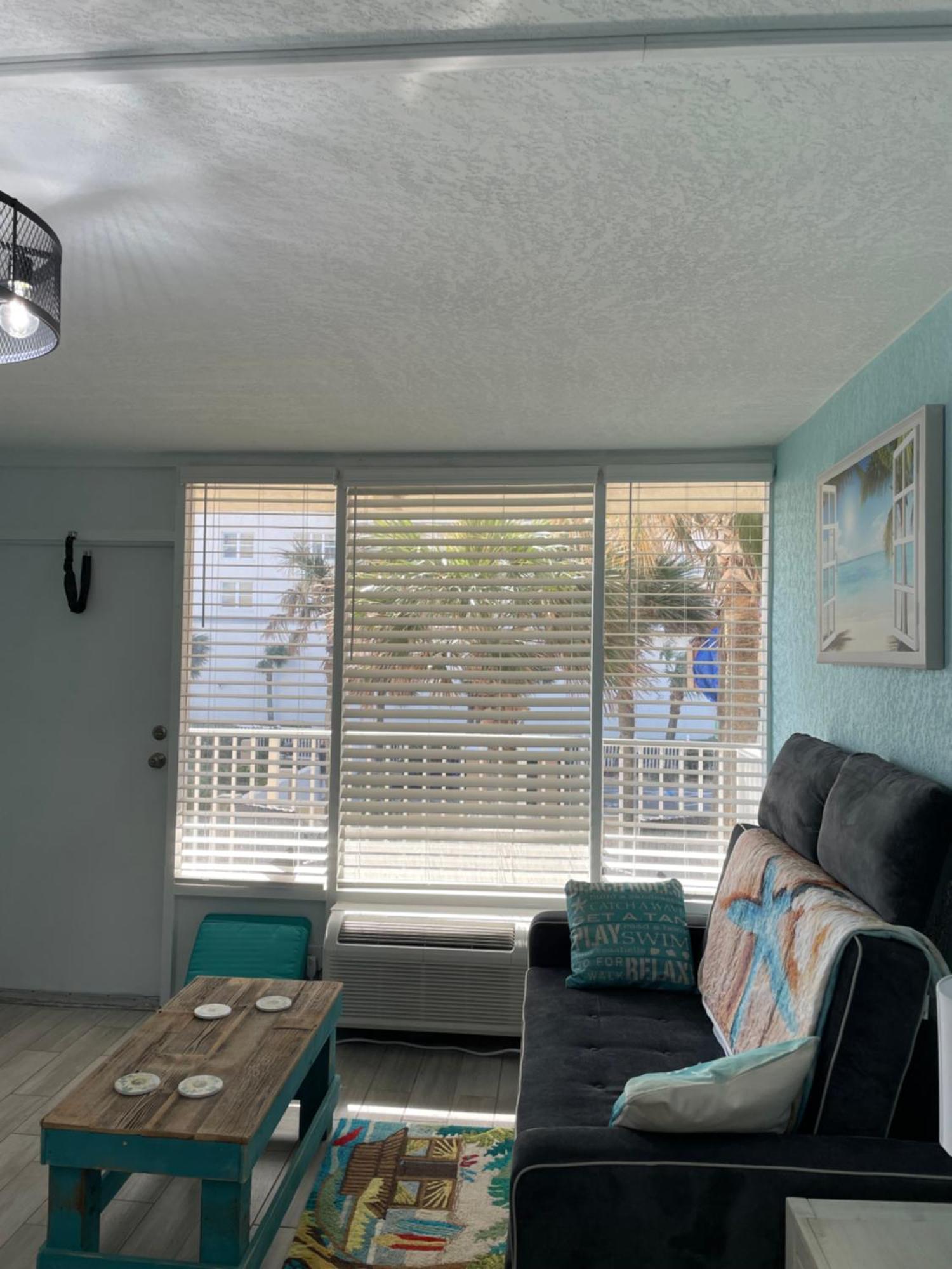 Ocean Views Retreat . Enjoy The Ocean View From Your Balcony